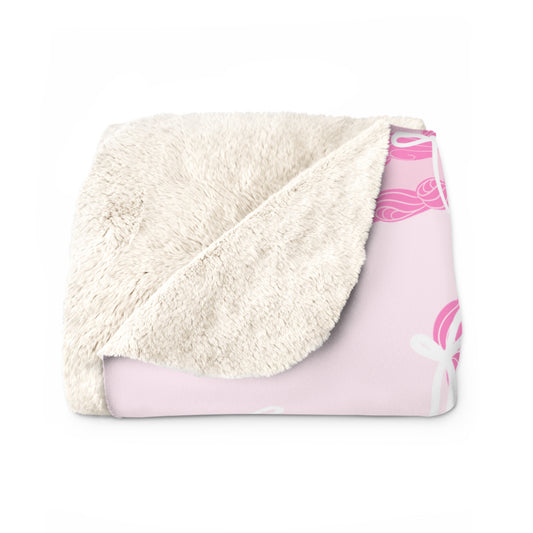 Glaze-ish Retro Heart Cake Sherpa Blanket — Pink & Blue